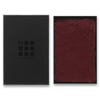 Obrázek produktu Zápisník Moleskine Faux Fur, tvrdé desky - XS, čistý, vínový